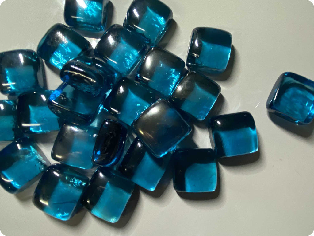 OCEAN BLUE REFLECTIVE BEAD