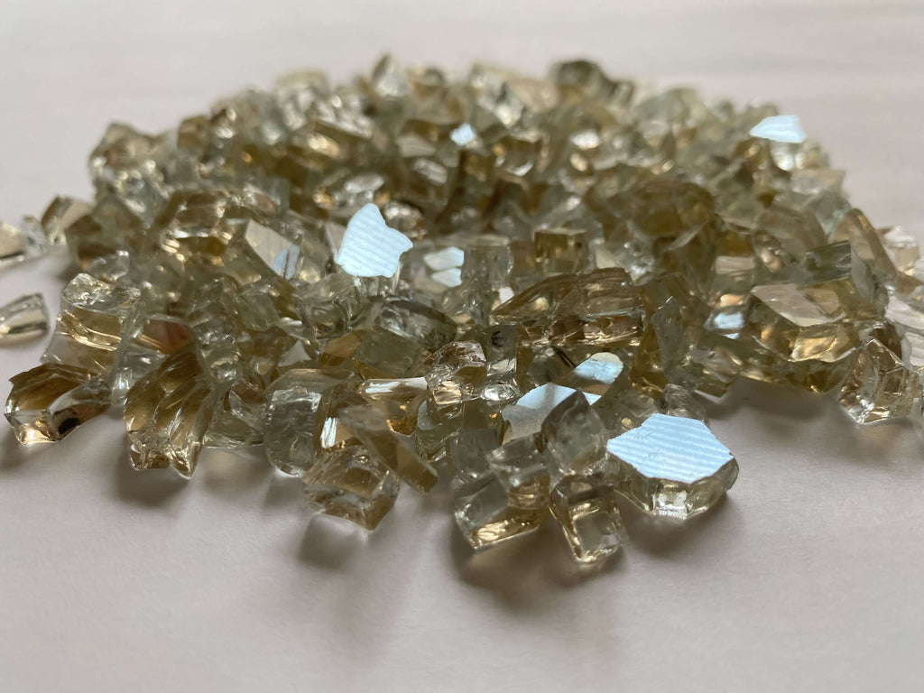 VANADIUM REFLECTIVE CRUSHED GLASS